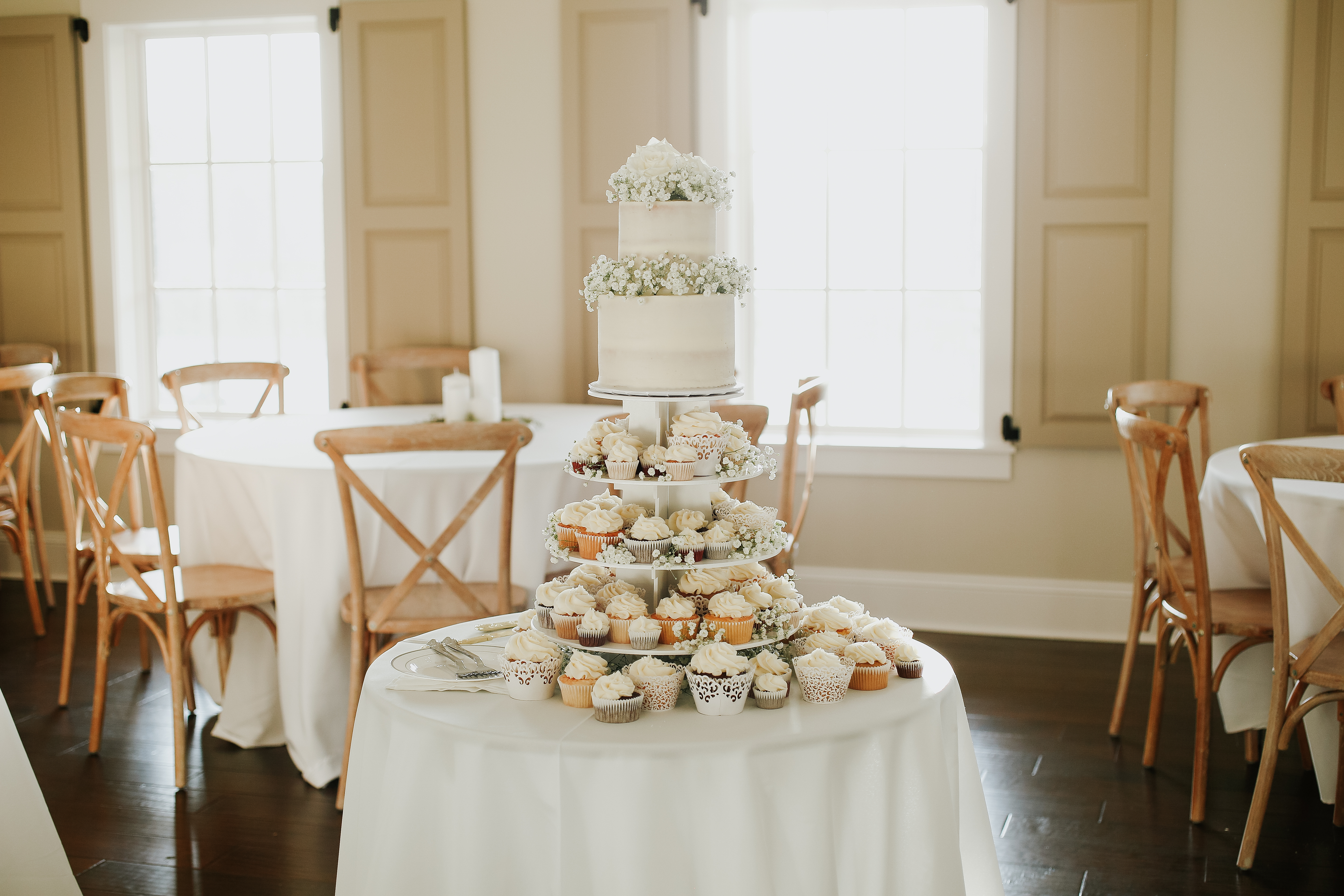 Wedding Cake in the TreeHouse